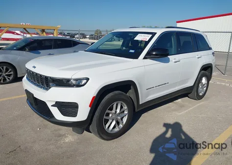 2023 Jeep Grand Cherokee Laredo 4X4 из США, поврежденный, VIN 1C4RJHAG6PC531078